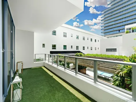 125 Ocean Drive Miami Beach FL 33139