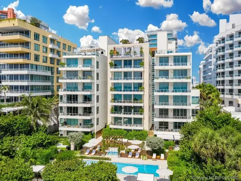 125 Ocean Drive Miami Beach FL 33139