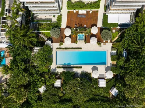 125 Ocean Drive Miami Beach FL 33139