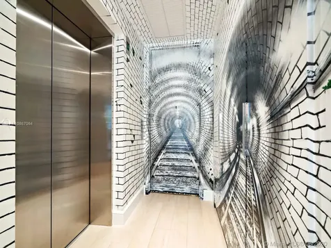 125 Ocean Drive Miami Beach FL 33139