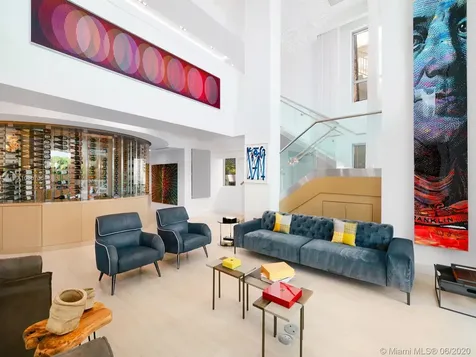 125 Ocean Drive Miami Beach FL 33139