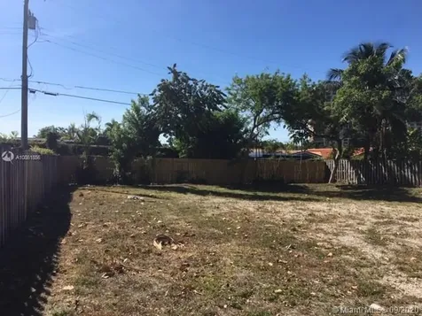 11620 Canal Drive North Miami FL 33181
