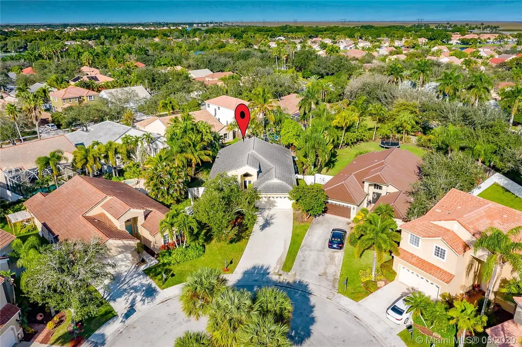 644 Cambridge Terrace Weston FL 33326