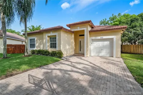4050 NW 61st Way Coral Springs FL 33067