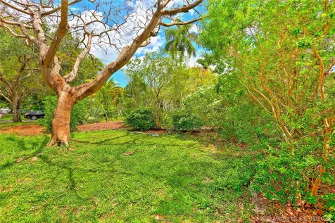5870 SW 50 Street Miami FL 33155