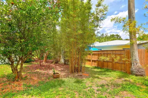 5870 SW 50 Street Miami FL 33155
