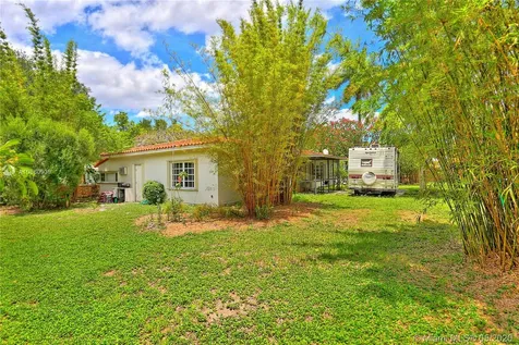 5870 SW 50 Street Miami FL 33155