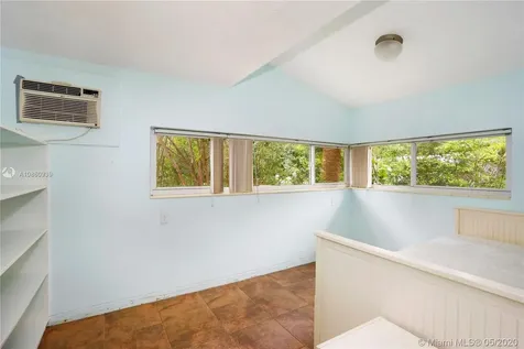 5870 SW 50 Street Miami FL 33155