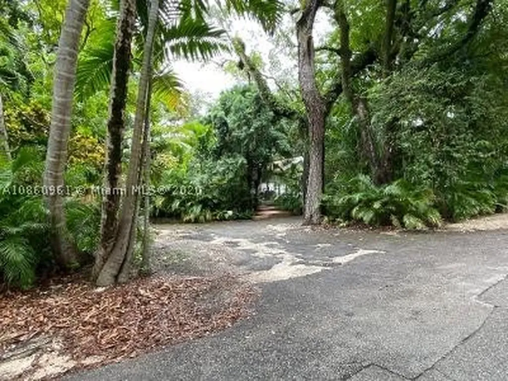 2931 Emathla Street Miami FL 33133