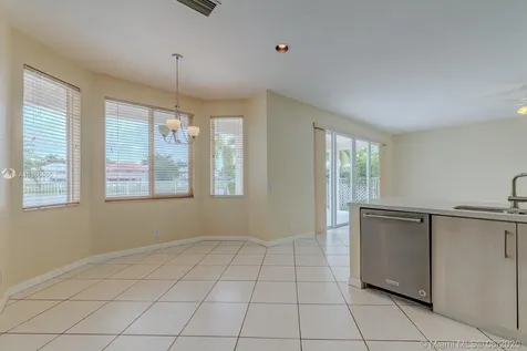 3730 Falcon Ridge Circle Weston FL 33331