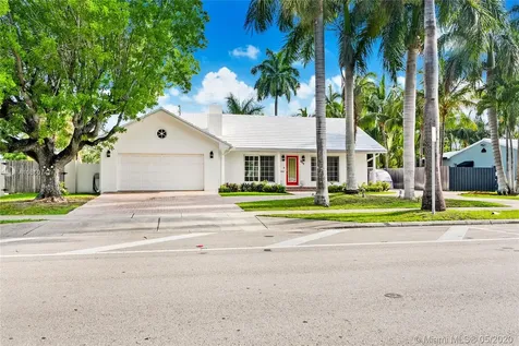 959 Harrison Street Hollywood FL 33019