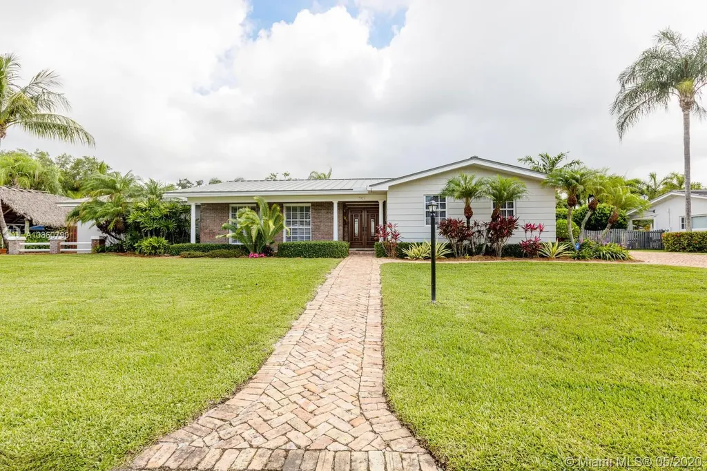 7321 SW 145th Terrace Palmetto Bay FL 33158