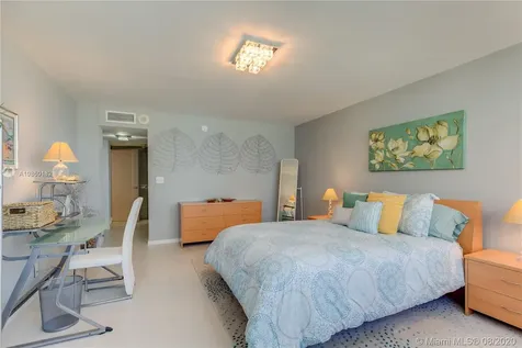 1904 S Ocean Drive Hallandale Beach FL 33009