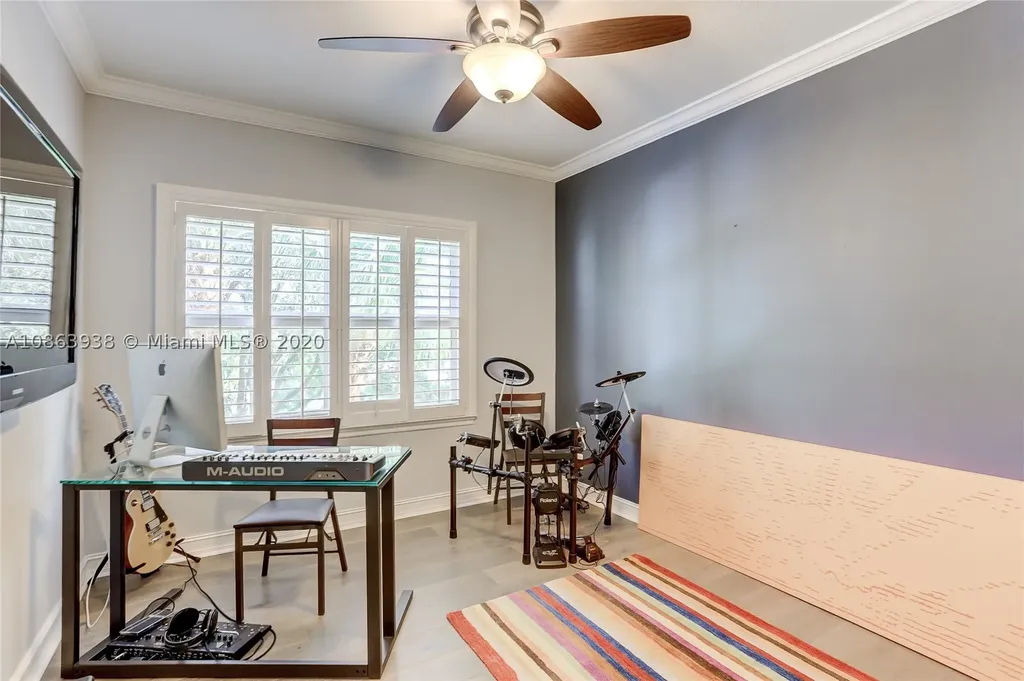 6 NW 11th Street Delray Beach FL 33444