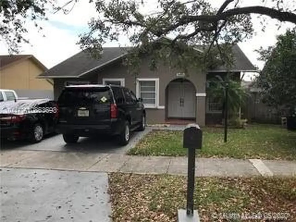 10436 SW 210th Terrace Cutler Bay FL 33189