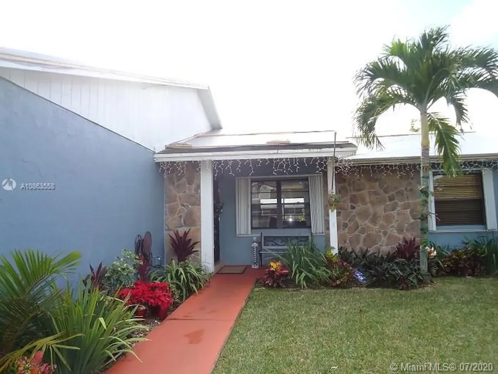 1254 N Fieldlark Lane Homestead FL 33035