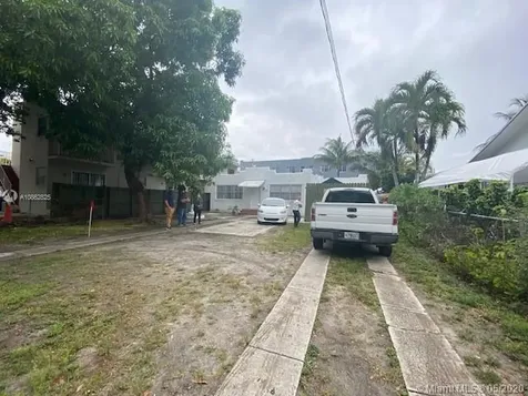 308 NW 11th Avenue Miami FL 33128