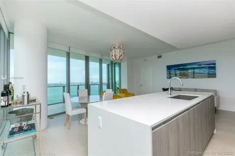 2900 NE 7th Avenue Miami FL 33137