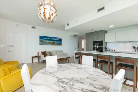 2900 NE 7th Avenue Miami FL 33137