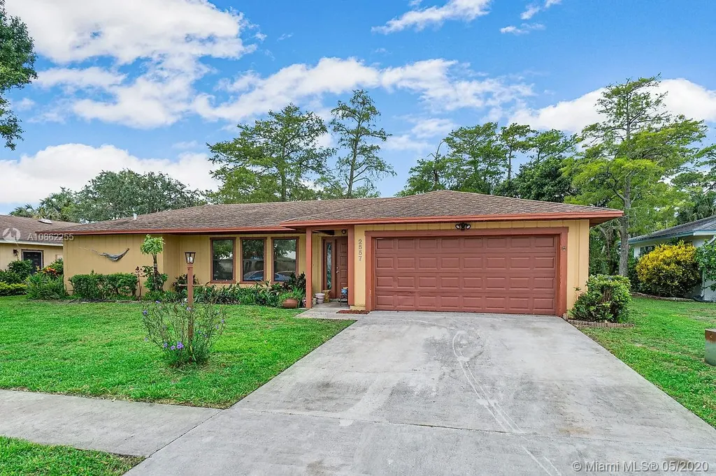 2557 Lochmore Road Riviera Beach FL 33407