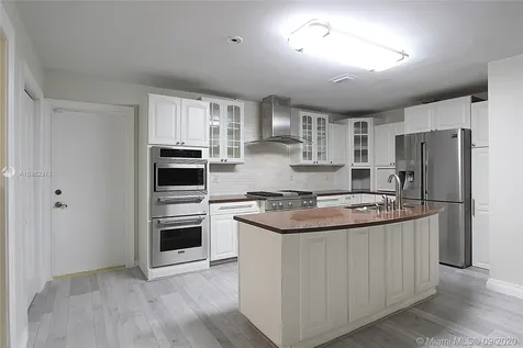 10455 NW 43rd Terrace Doral FL 33178