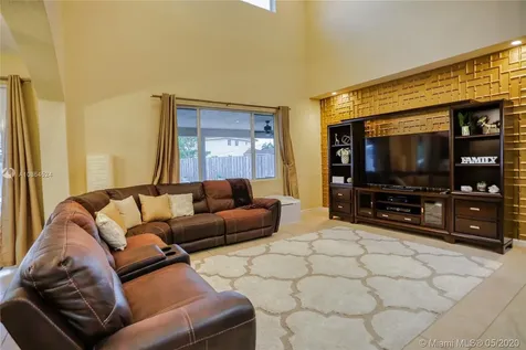 2132 NW 15th Terrace Homestead FL 33030
