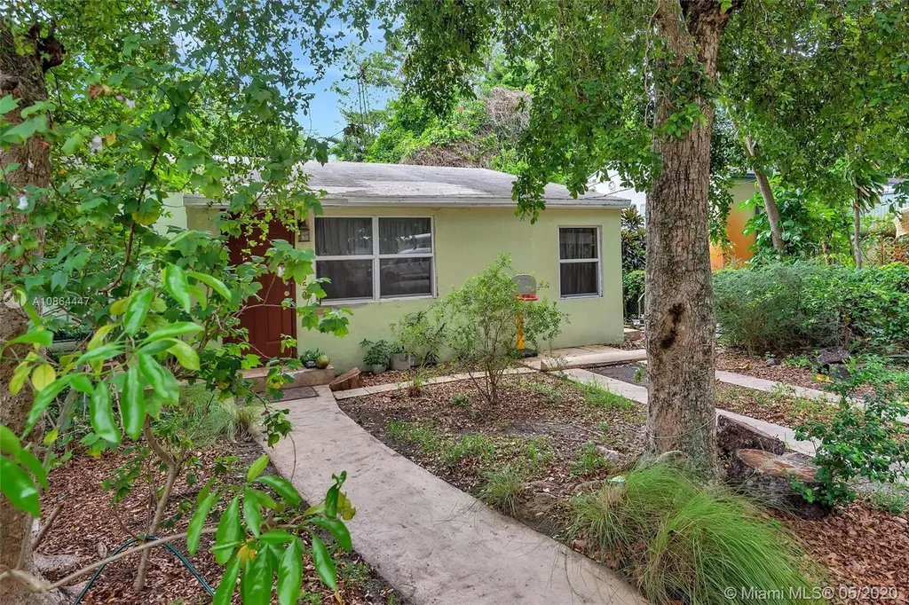 1050 NE 127th Street North Miami FL 33161