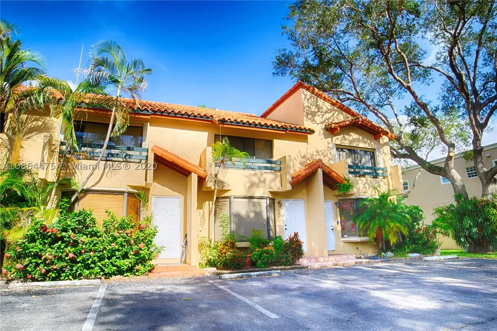 10137 SW 77th Court Miami FL 33156
