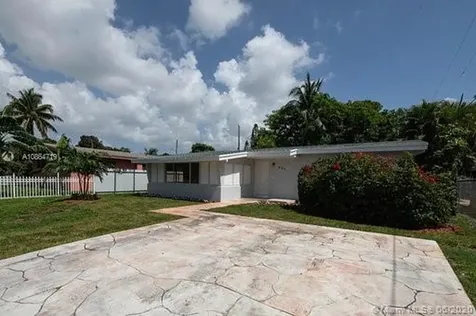 571 NE 175th Terrace North Miami Beach FL 33162