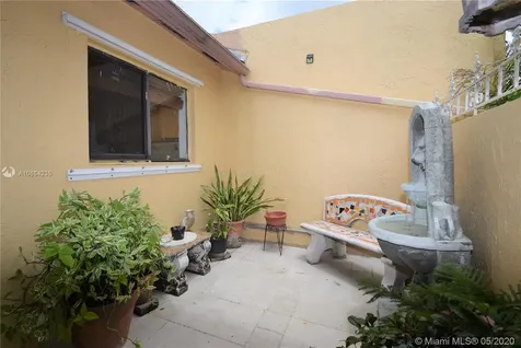 19720 NW 52nd Place Miami Gardens FL 33055
