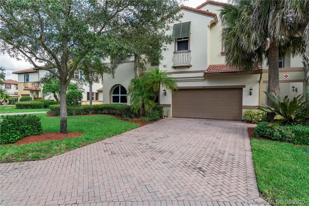 5915 NW 117th Drive Coral Springs FL 33076