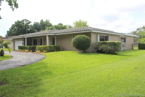 5691 SW 8th Street Plantation FL 33317