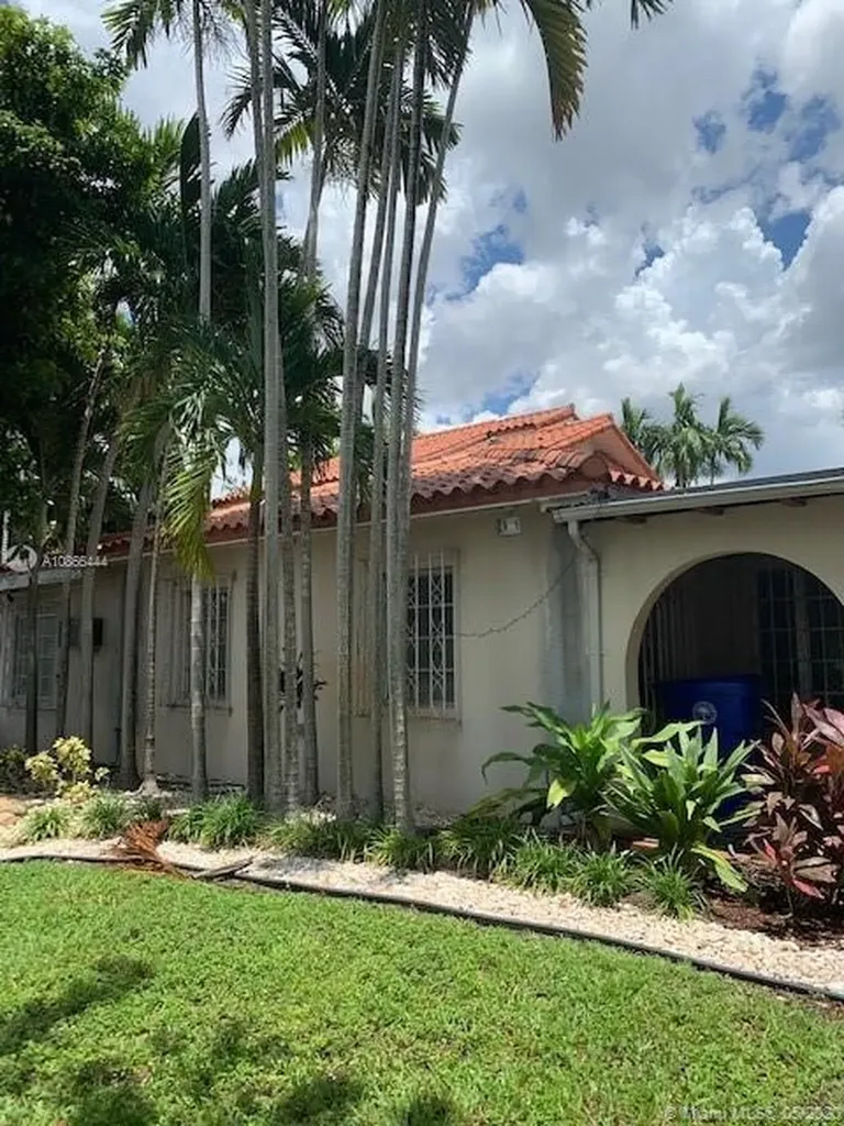 6491 SW 2nd Street Miami FL 33144
