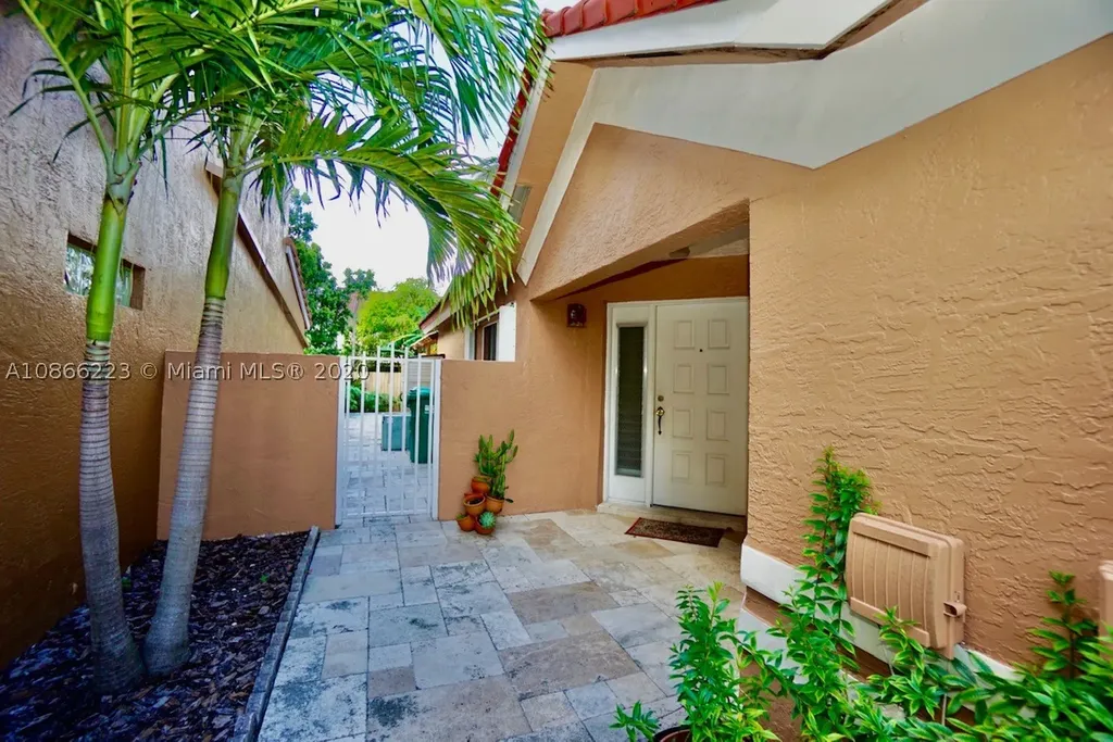 5543 NW 189th Street Miami Gardens FL 33055