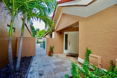 5543 NW 189th Street Miami Gardens FL 33055