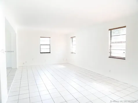 5100 SW 69th Avenue Miami FL 33155