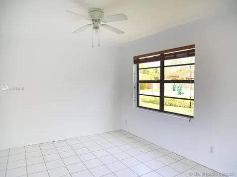 5100 SW 69th Avenue Miami FL 33155