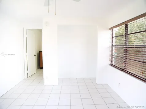 5100 SW 69th Avenue Miami FL 33155