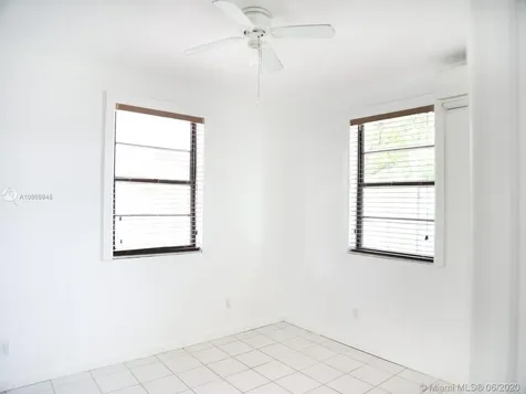 5100 SW 69th Avenue Miami FL 33155