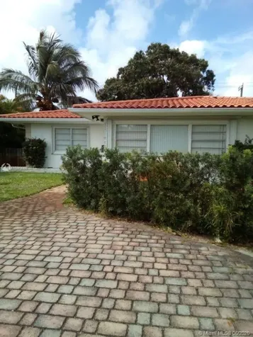 9080 NE 2nd Avenue Miami Shores FL 33138