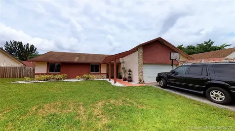 8621 NW 54th Street Lauderhill FL 33351