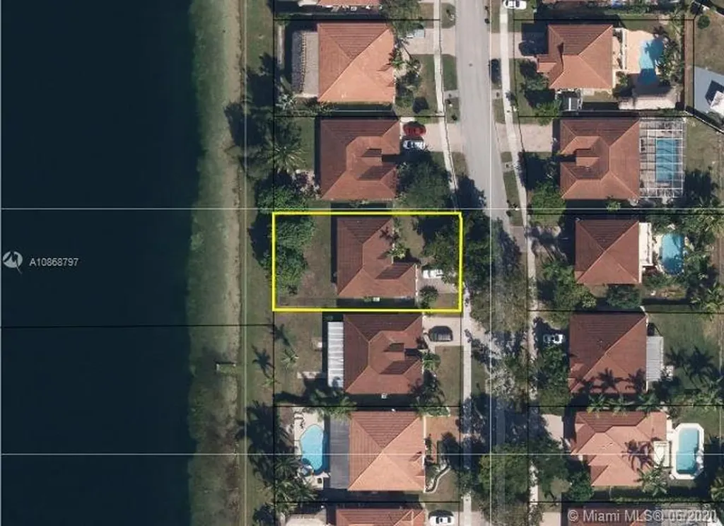 21344 SW 92nd Avenue Cutler Bay FL 33189