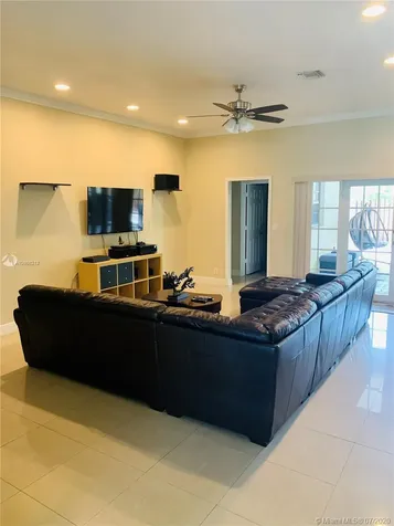 5202 SW 11th Street Plantation FL 33317