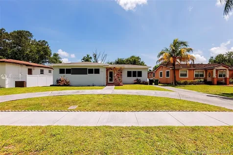 672 NE 144th Street North Miami FL 33161