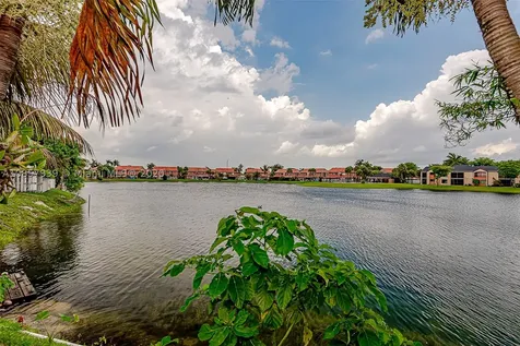 8379 NW 189th St Road Hialeah FL 33015