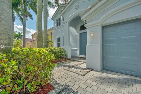 892 Tulip Circle Weston FL 33327