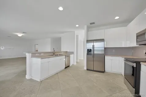892 Tulip Circle Weston FL 33327