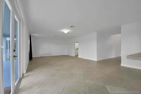 892 Tulip Circle Weston FL 33327