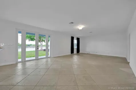 892 Tulip Circle Weston FL 33327