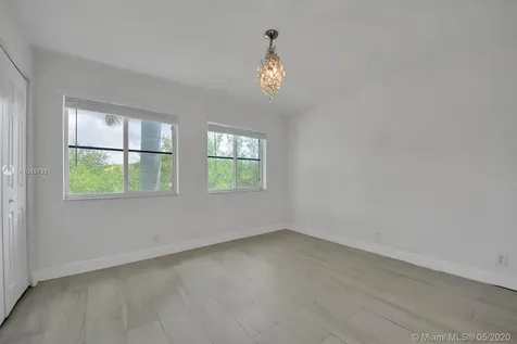 892 Tulip Circle Weston FL 33327